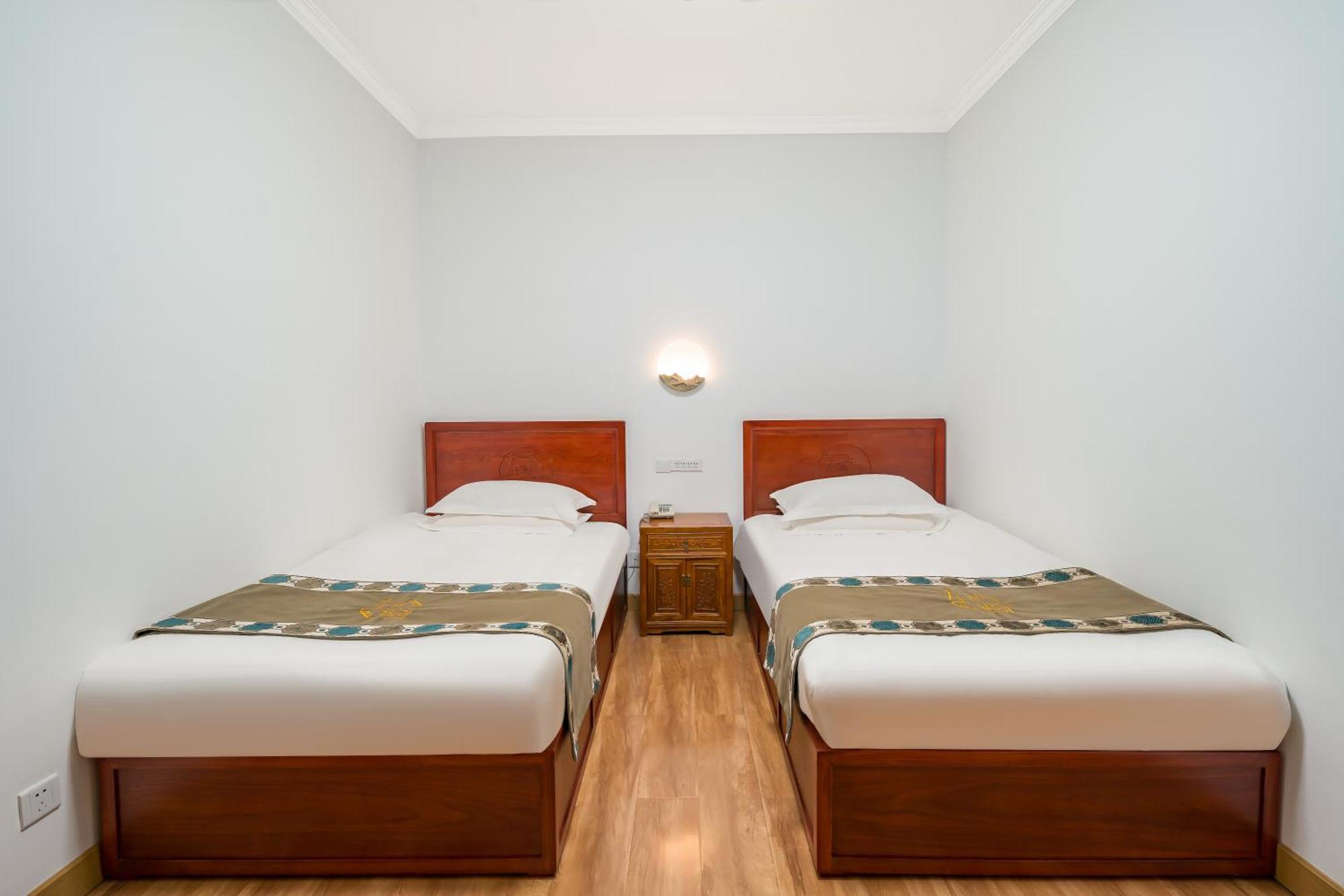 Jingyuan Courtyard Hotel